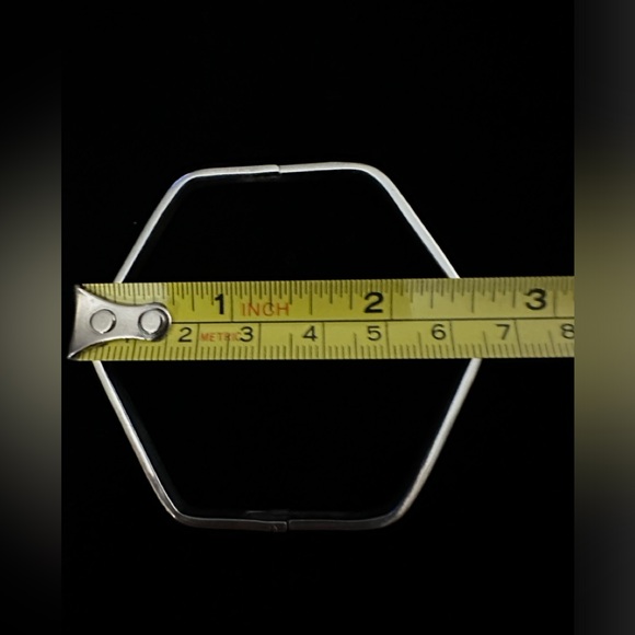 VINTAGE! Mexican Sterling Silver Hinged Bangle - Picture 9 of 10